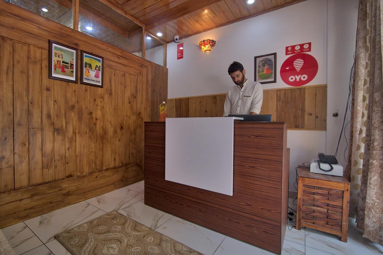 Oyo 13755 Woodstock Inn Dalhousie Exteriér fotografie